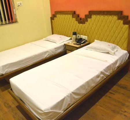 Hotel Rock Star コルカタ 部屋 写真